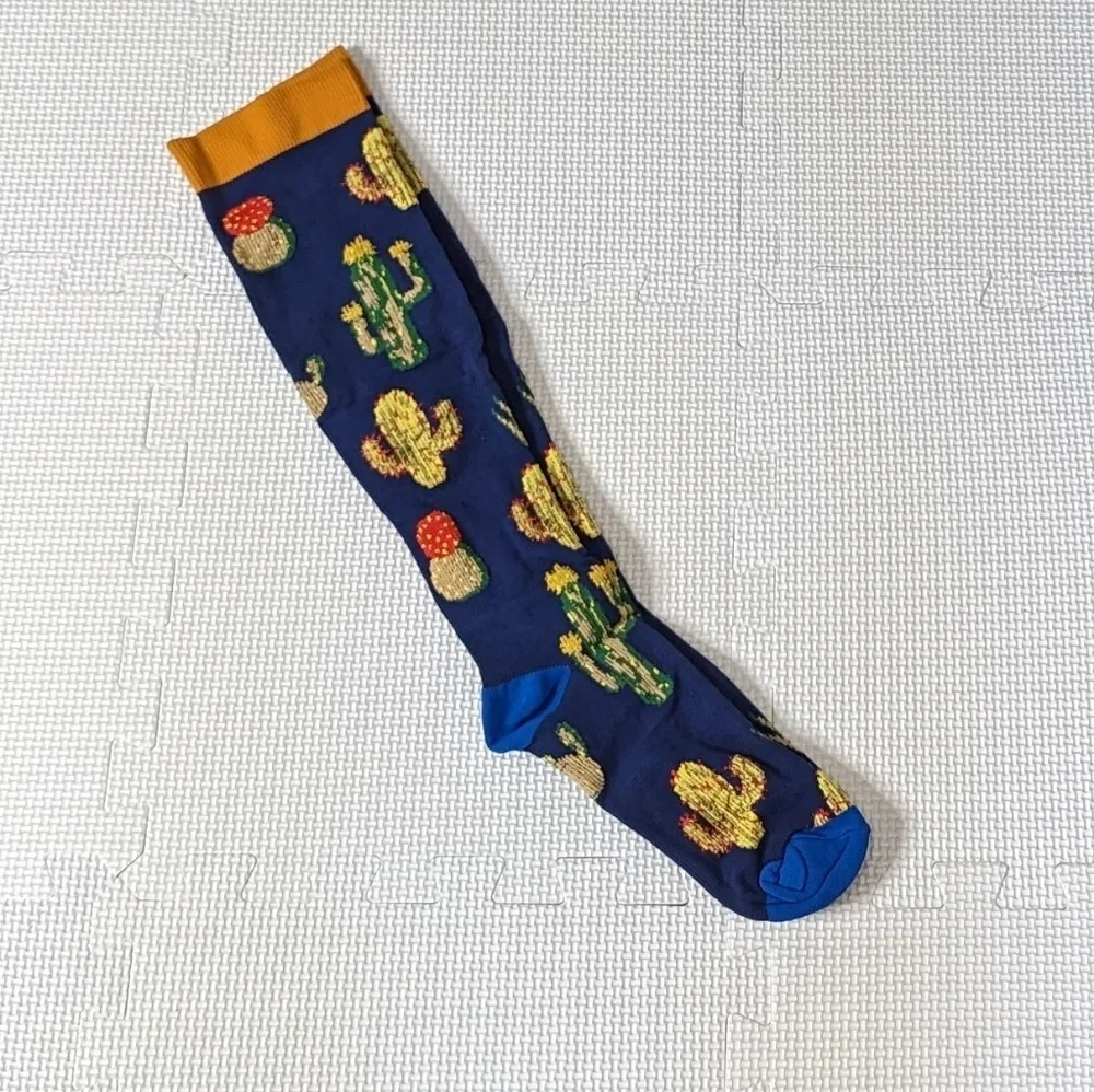 Compression socks blue with cactus designs print large/extra large